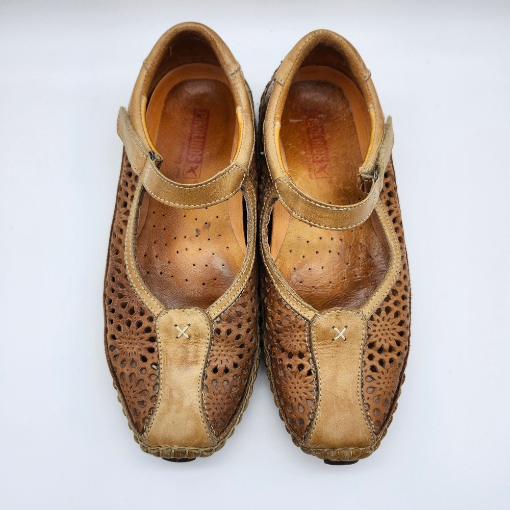 PIKOLINOS Tan and Brown Flats - Picture 7 of 8